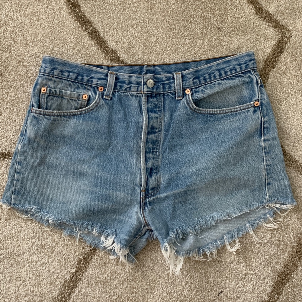 Vintage Levi’s Cutoff 501 Light Denim Shorts Button Fly